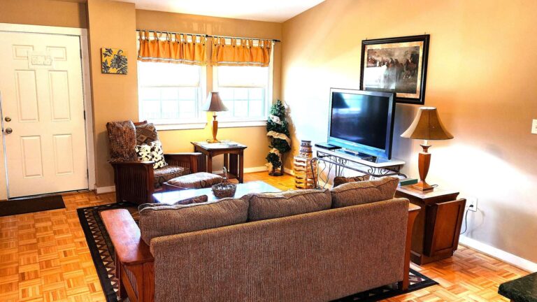 Lodge 12