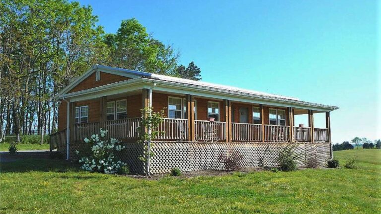 Cowboy and Wild West Cabins