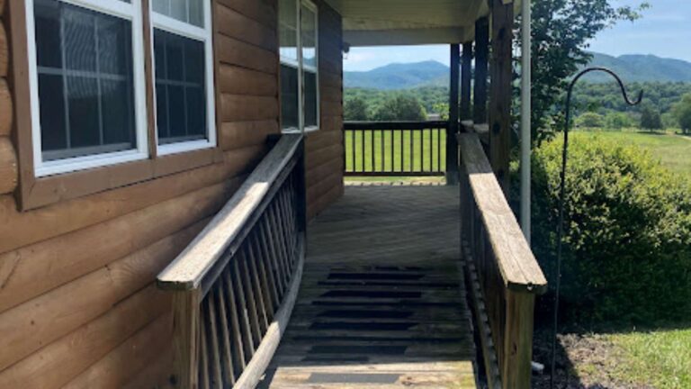 Cowboy and Wild West Cabins